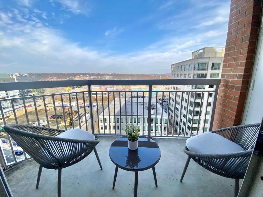 Apartment With Panoramic City View Of Ballston Arlington Exterior photo